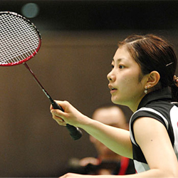 最高級雙打接發球 必須“虎視眈眈，餓虎撲食”