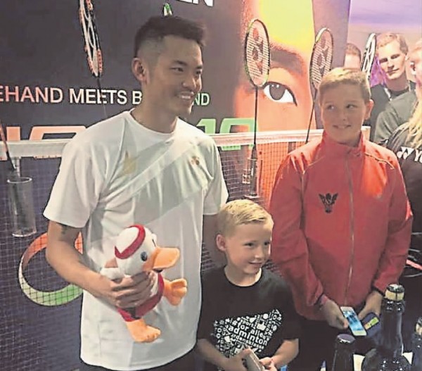 专注比赛 林丹低调庆生日