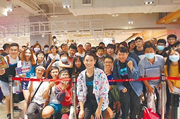 9月台北赛未确定参赛　小戴粉丝见面会场面火爆