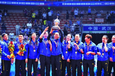 中國女隊3比0橫掃韓國 第12次捧起尤伯杯